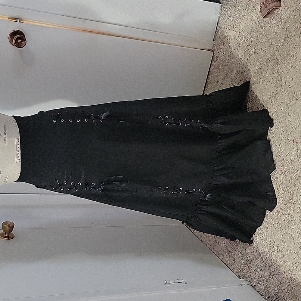 CHIC S TAR 3-Way lace-up Rennaissance Maxi Skirt